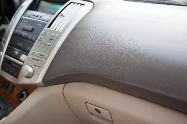 【天嬌用車學(xué)】暴曬后的汽車究竟有多毒？超乎你想象