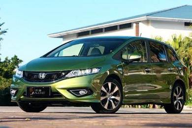 新概念轎車JADE（杰德）給您講訴倒車那點事兒！